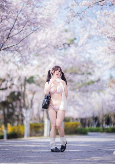 新垣里子